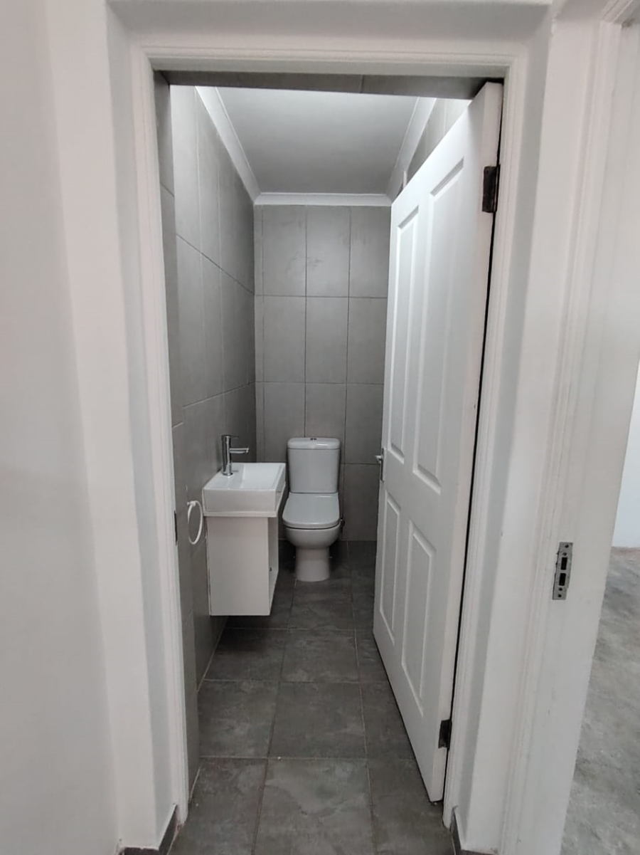 3 Bedroom Property for Sale in Heiderand Western Cape